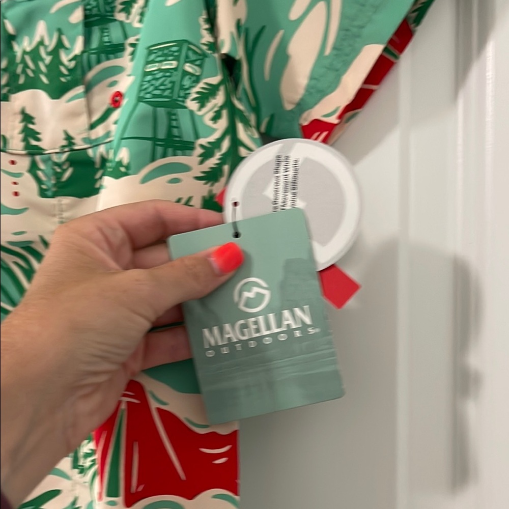 Magellan Christmas Outdoors Shirt - Picture 4 of 5